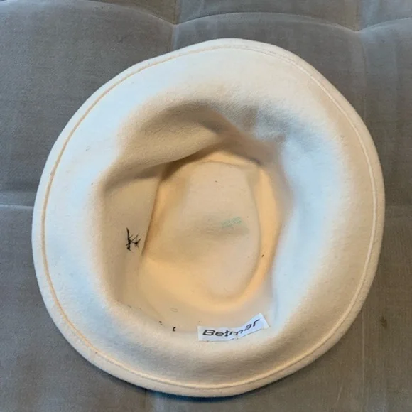 Vintage Betmar Wool Fedora Hat with Bow Feather Cream Off White Black
